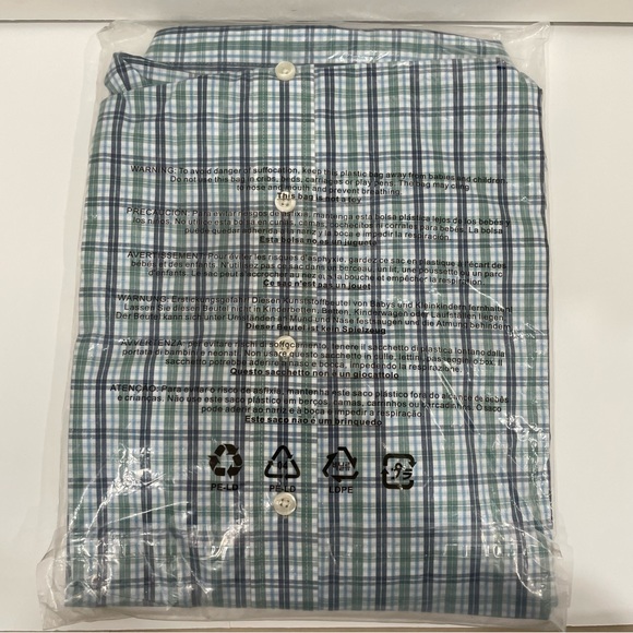 NWT in Packaging Izod Men’s Button Down Shirt Size 2XL- Deep Sea - Picture 5 of 7